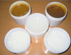Buy Petroleum jelly/vaseline/Petrolatum Cosmetic grade from China suppliers suppliers